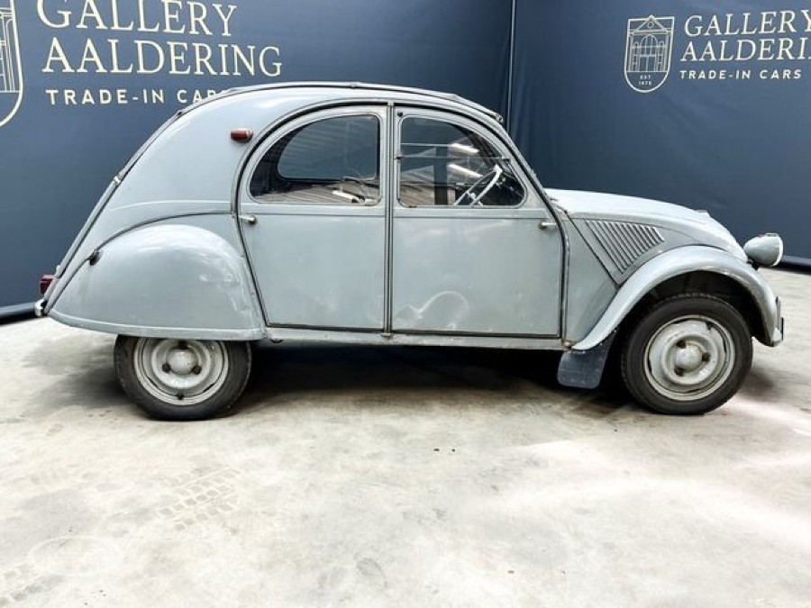 Citroën 2CV AZ „Technisch generalüberholt“ Baujahr BJ 01/1958
