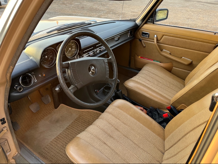 Mercedes Benz 200 in gebrauchtem Zustand Baujahr BJ 01/1975