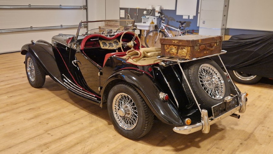 MG TF guter Zustand sucht neuen Besitzer Baujahr BJ 07/1954