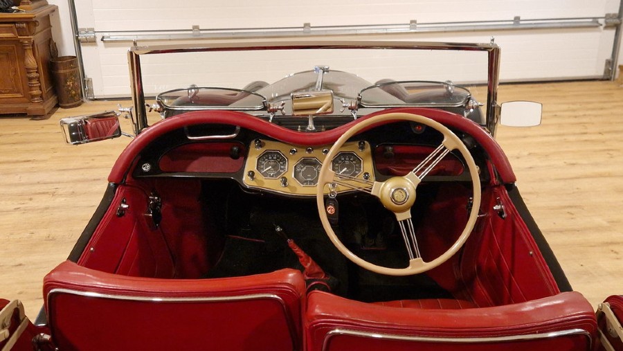 MG TF guter Zustand sucht neuen Besitzer Baujahr BJ 07/1954