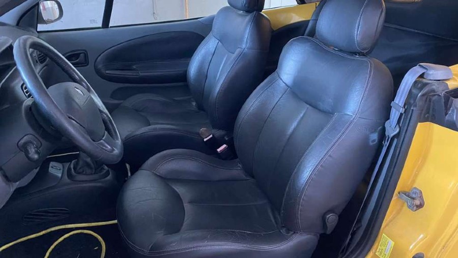 Youngtimer Renault Megane Cabrio 16V Baujahr BJ 06/2001