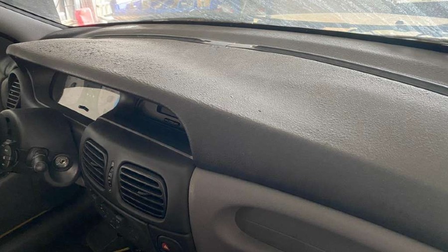 Youngtimer Renault Megane Cabrio 16V Baujahr BJ 06/2001