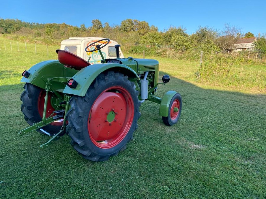 Oldtimer Fendt Dieselross F24 in gebrauchtem Zustand Baujahr BJ 06/1954
