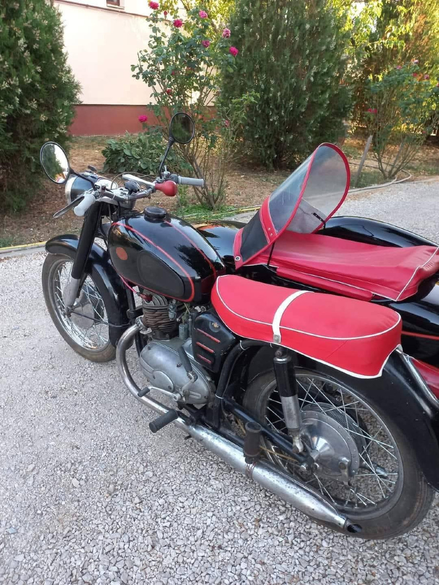 Pannonia T1 mit Seitenwagen in rostfreiem Zustand wenig gelaufen Baujahr BJ 12/1963