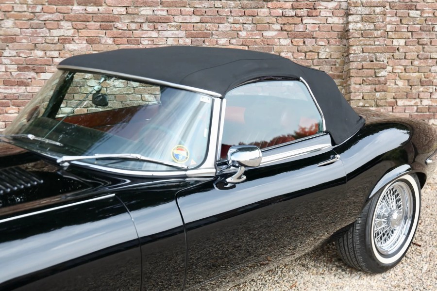 Jaguar E-Type V12 Roadster „Schaltgetriebe“ Baujahr BJ 01/1974