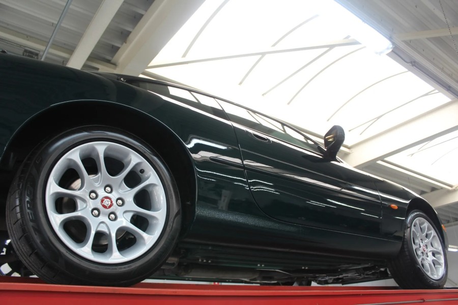 Jaguar XKR „69.000 Kilometer“ Baujahr BJ 01/2001