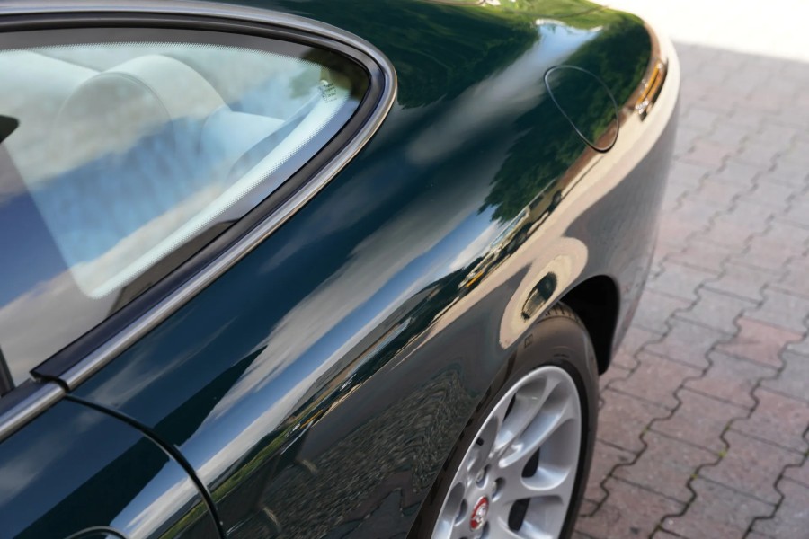 Jaguar XKR „69.000 Kilometer“ Baujahr BJ 01/2001