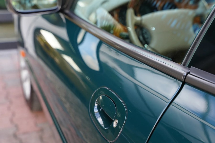 Jaguar XKR „69.000 Kilometer“ Baujahr BJ 01/2001