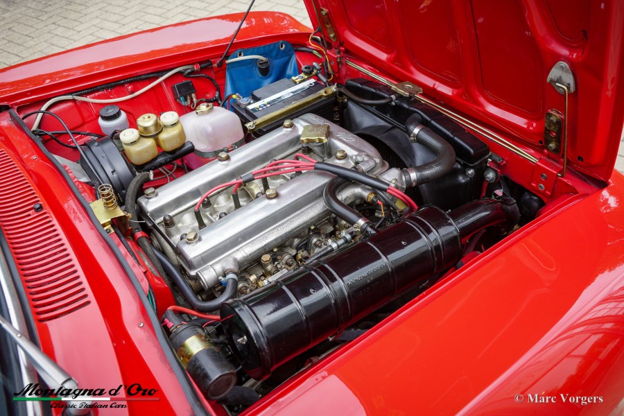 Traumhaft: Alfa Romeo Bertone 2000GTV Baujahr BJ 05/1972