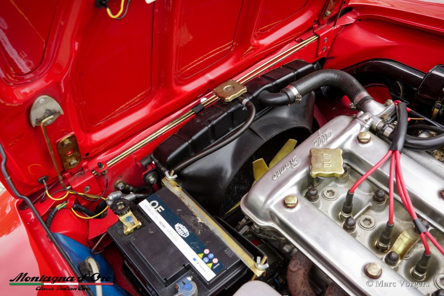 Traumhaft: Alfa Romeo Bertone 2000GTV Baujahr BJ 05/1972