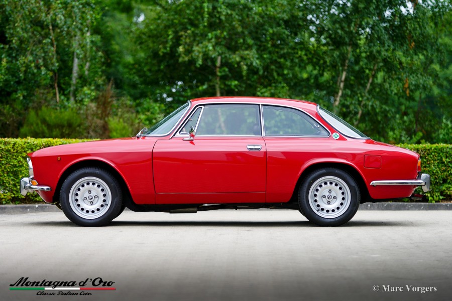 Traumhaft: Alfa Romeo Bertone 2000GTV Baujahr BJ 05/1972