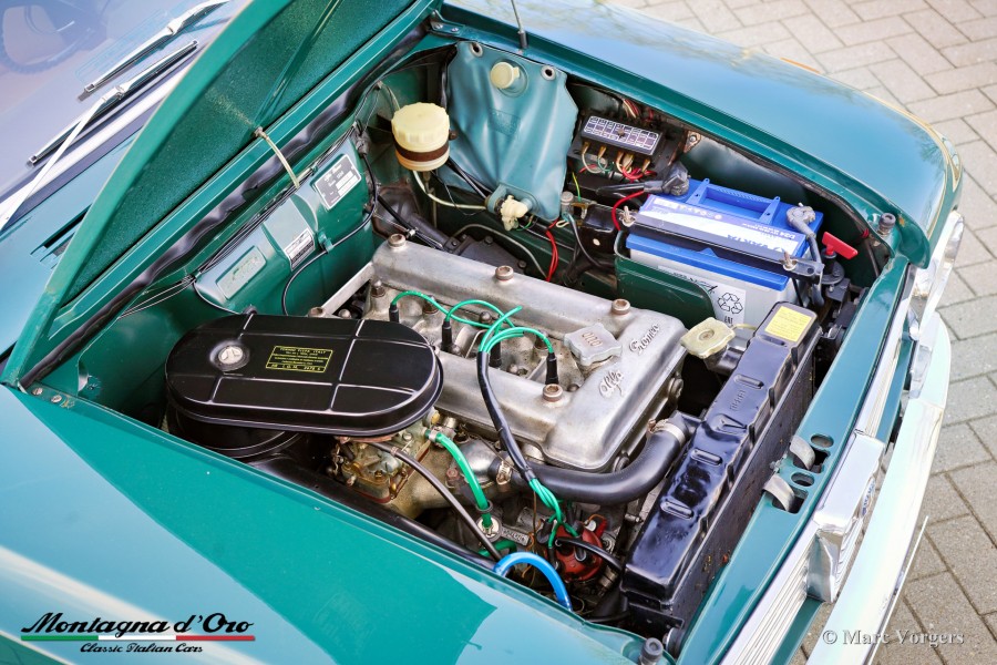 Biete Alfa Romeo Giulia 1300 in gutem Zustand mit niedrigem Kilometerstand Baujahr BJ 08/1964