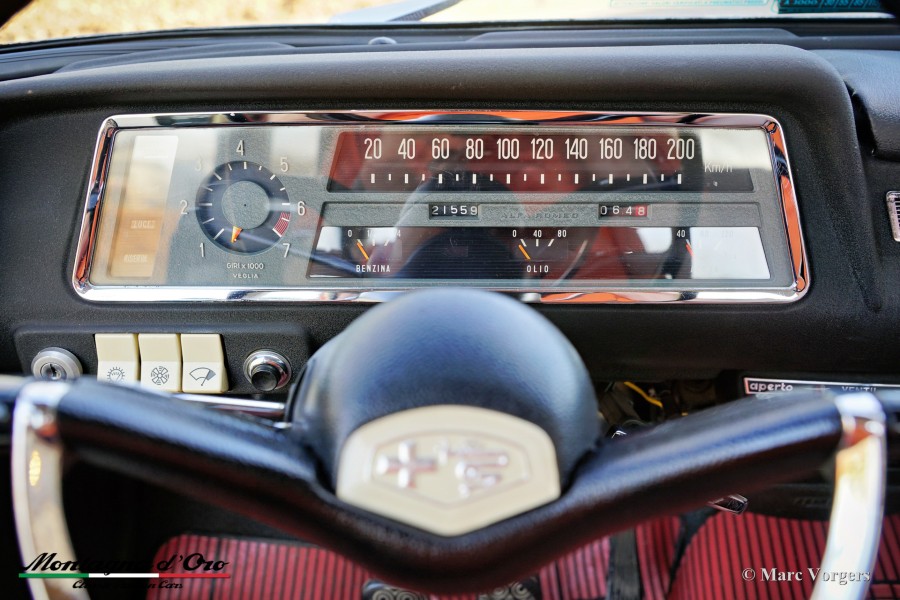 Biete Alfa Romeo Giulia 1300 in gutem Zustand mit niedrigem Kilometerstand Baujahr BJ 08/1964