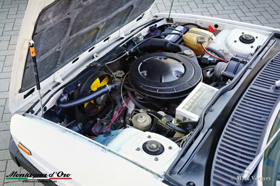 Biete Lancia Gamma Coupé 2000 guter Zustand mit niedrigem Kilometerstand Baujahr BJ 02/1979