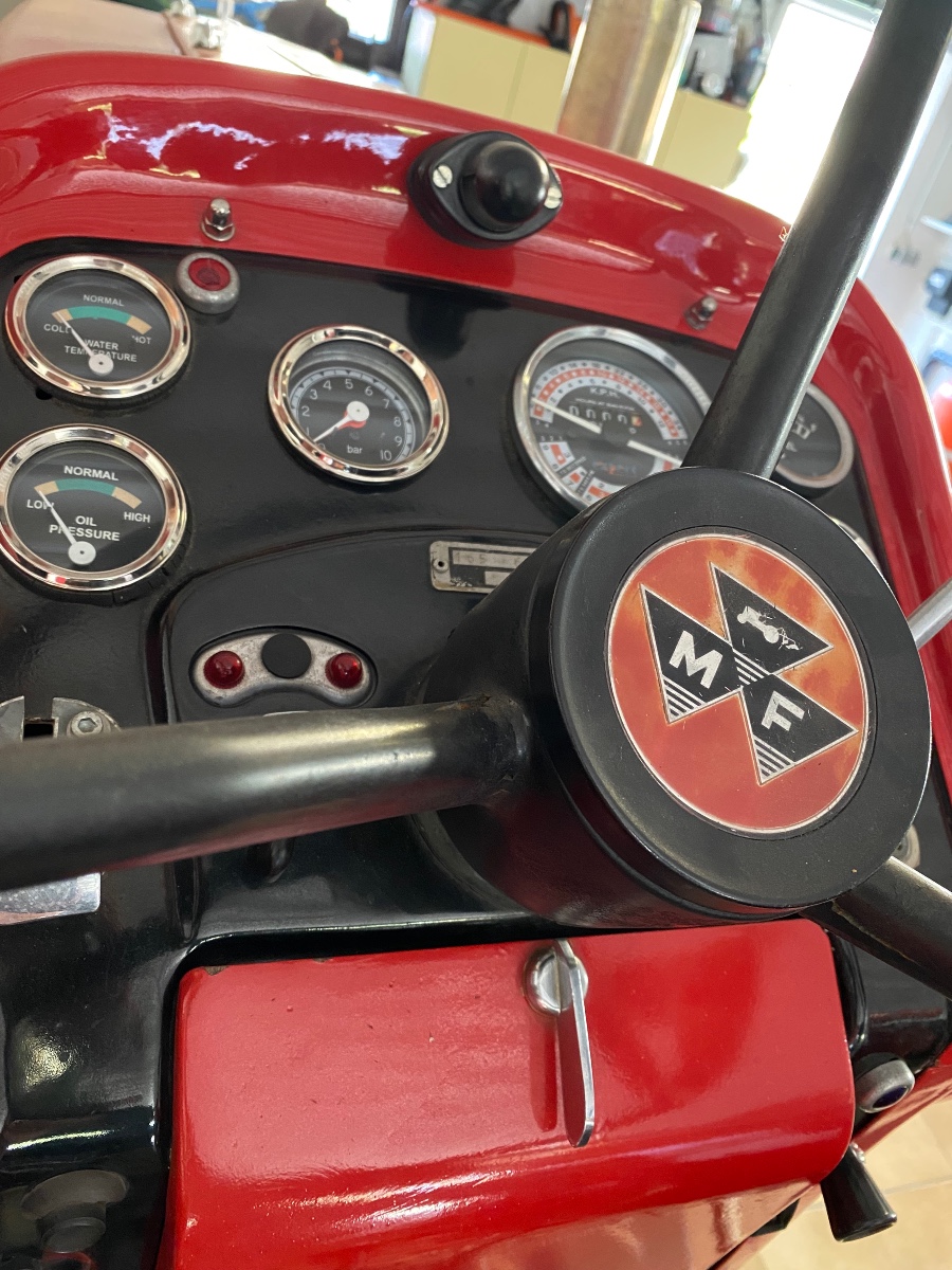 Massey Ferguson MF 165 in gutem Zustand Baujahr BJ 07/1971