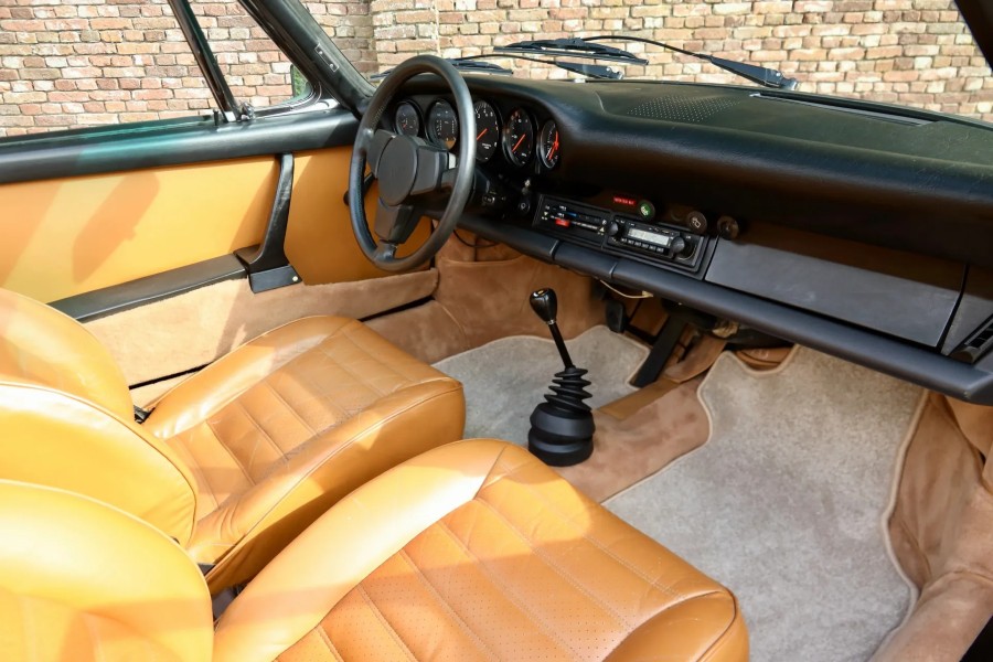 Porsche 911 2.7 S Targa Baujahr BJ 01/1975