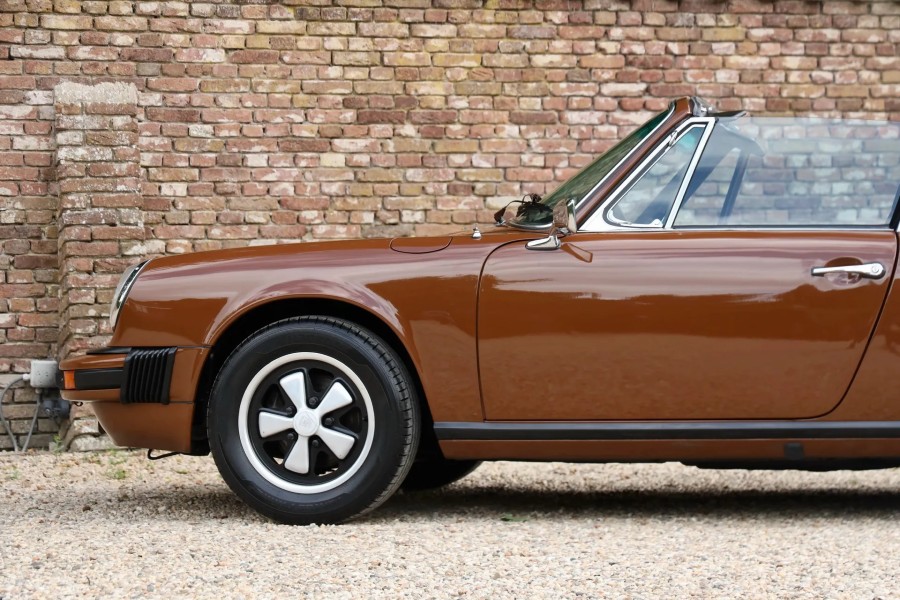 Porsche 911 2.7 S Targa Baujahr BJ 01/1975