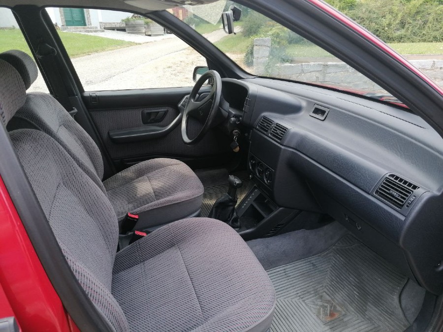 Citroën ZX Aura 1.6i eingeschränkt fahrbar zu erwerben Baujahr BJ 04/1992