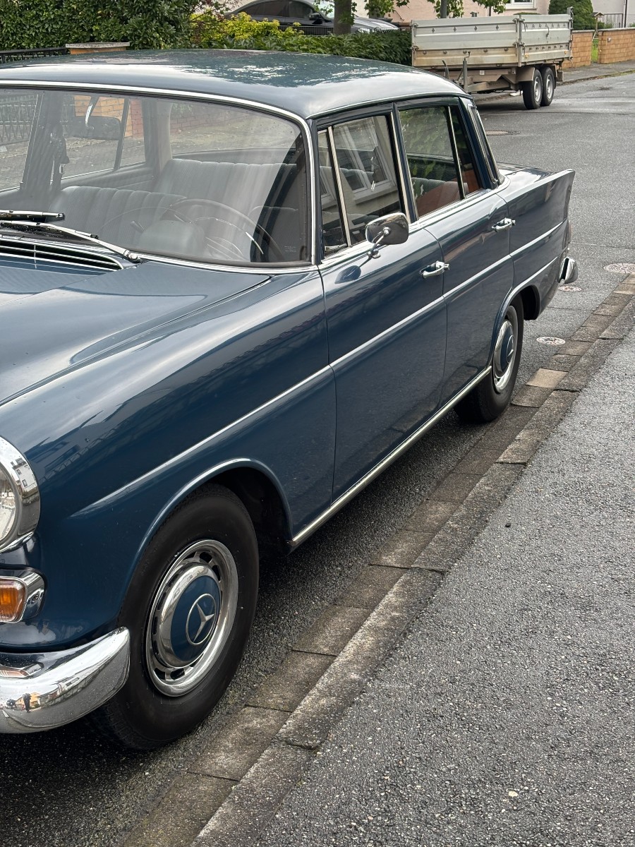 Oldtimer Mercedes Benz 200 guter Zustand Baujahr BJ 08/1967