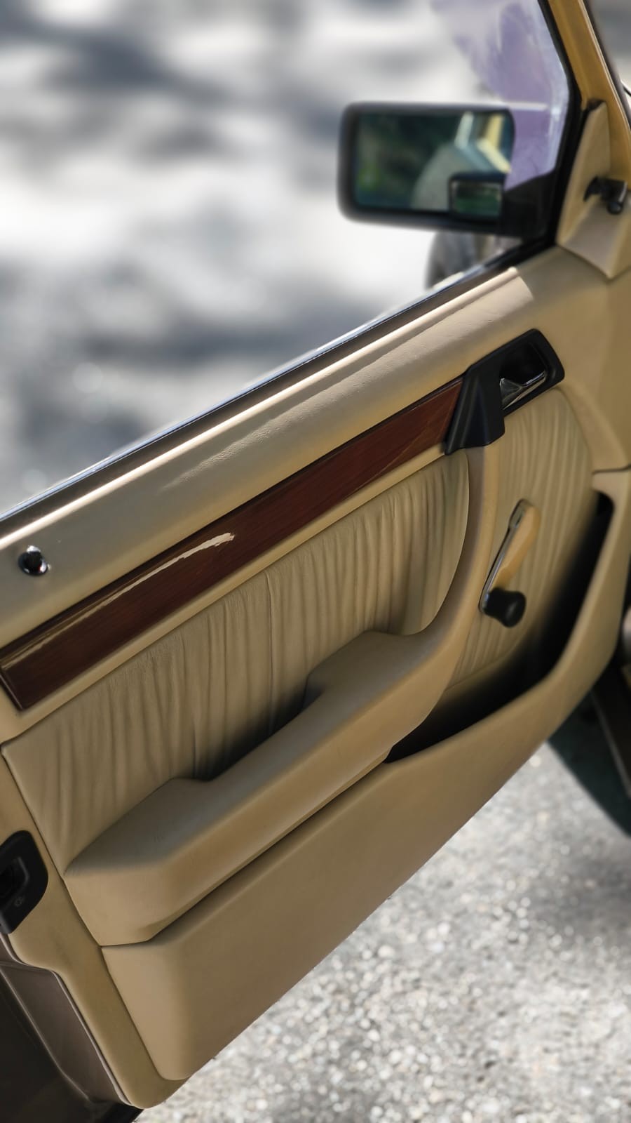 Mercedes Benz 250 in gutem Zustand zu erwerben Baujahr BJ 01/1990