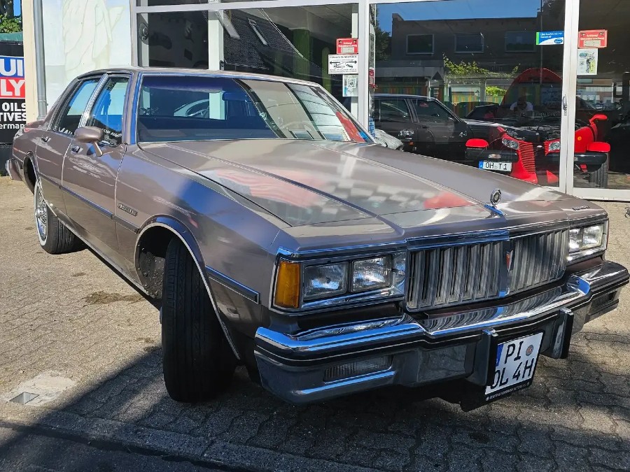 Chevrolet Caprice Pontiac Parisienne Baujahr BJ 07/1987