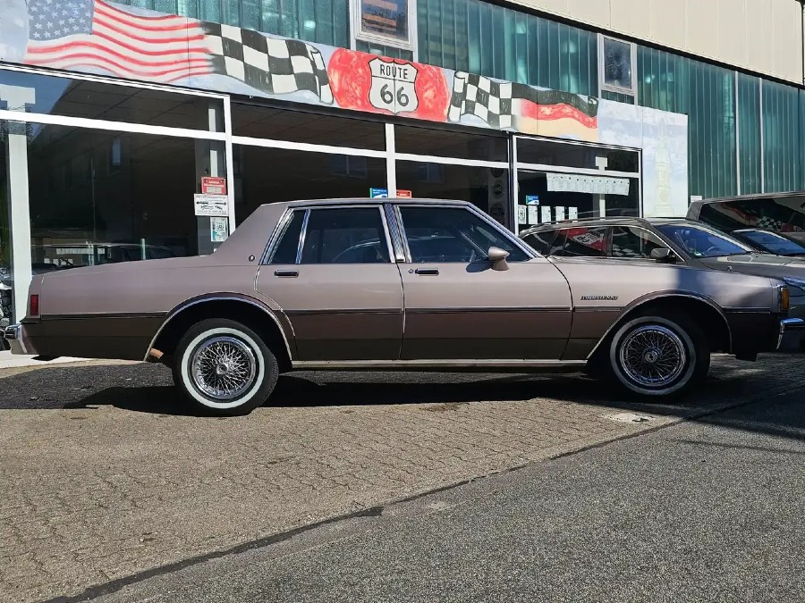 Chevrolet Caprice Pontiac Parisienne Baujahr BJ 07/1987