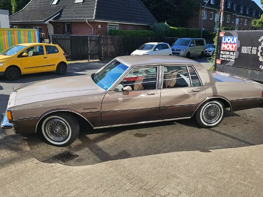 Chevrolet Caprice Pontiac Parisienne Baujahr BJ 07/1987