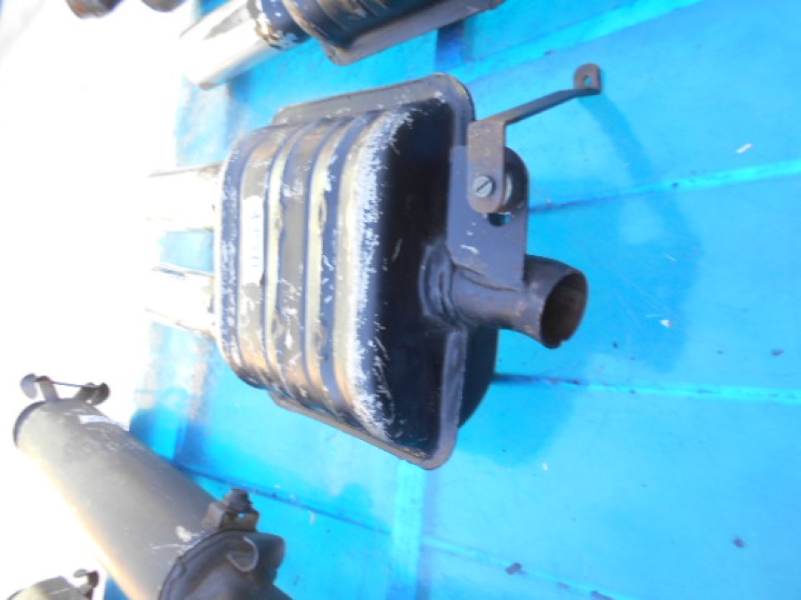 Auspuffanlage für DeTomaso Pantera abzugeben Baujahr BJ -