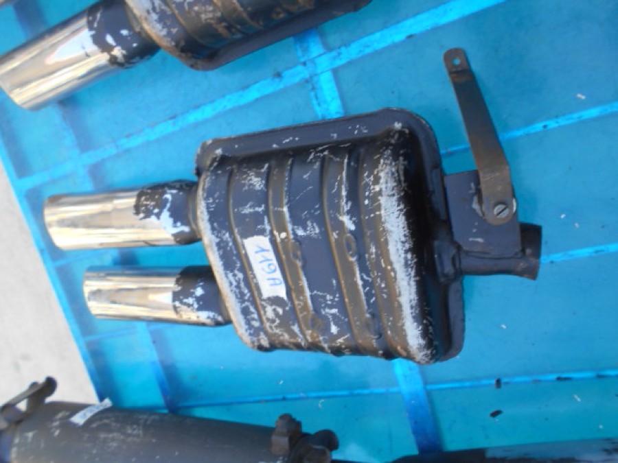 Auspuffanlage für DeTomaso Pantera abzugeben Baujahr BJ -