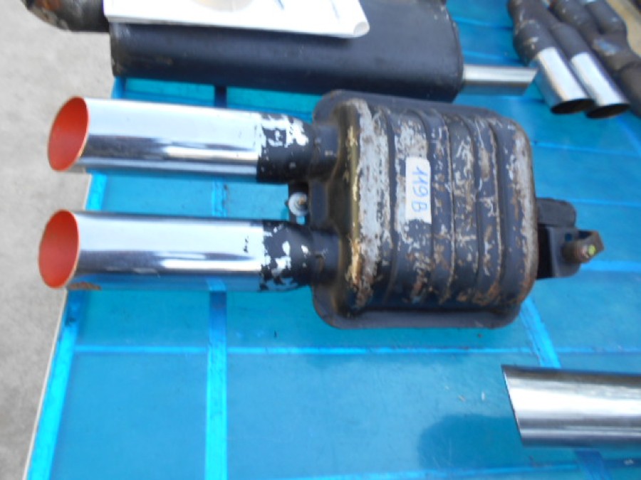 Auspuffanlage für DeTomaso Pantera abzugeben Baujahr BJ -