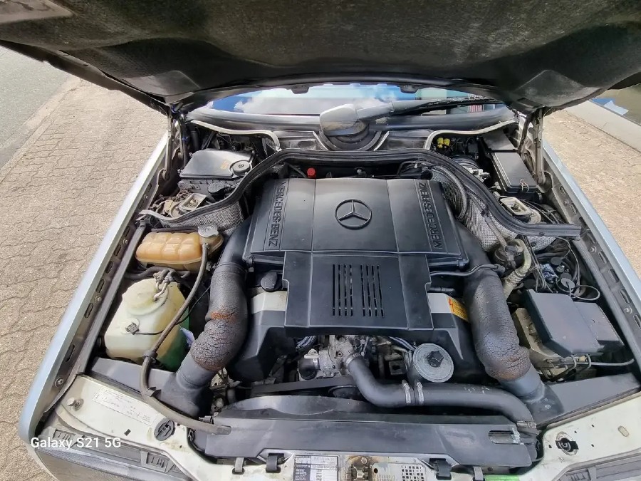 Mercedes Benz 400 E steht zum Verkauf Baujahr BJ 12/1992