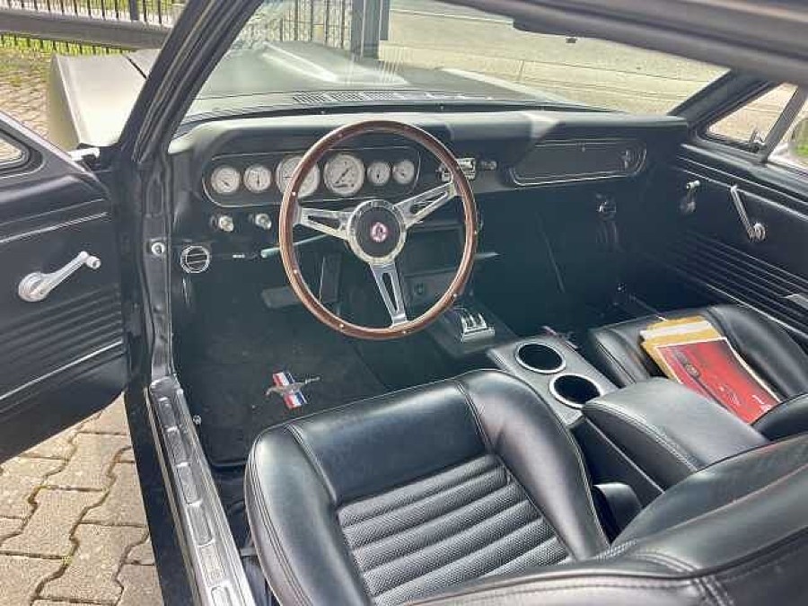 Ford Mustang restauriert Baujahr BJ 09/1965