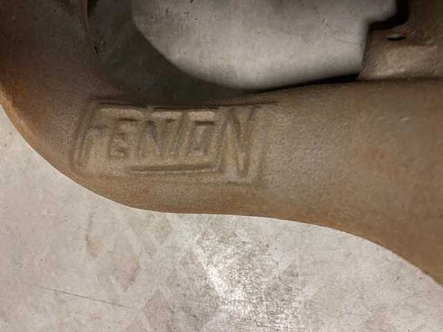 Originale FENTON-Krümmer aus den 50er Jahren für einen Chevy 6-Zylinder-Motor. Baujahr BJ -