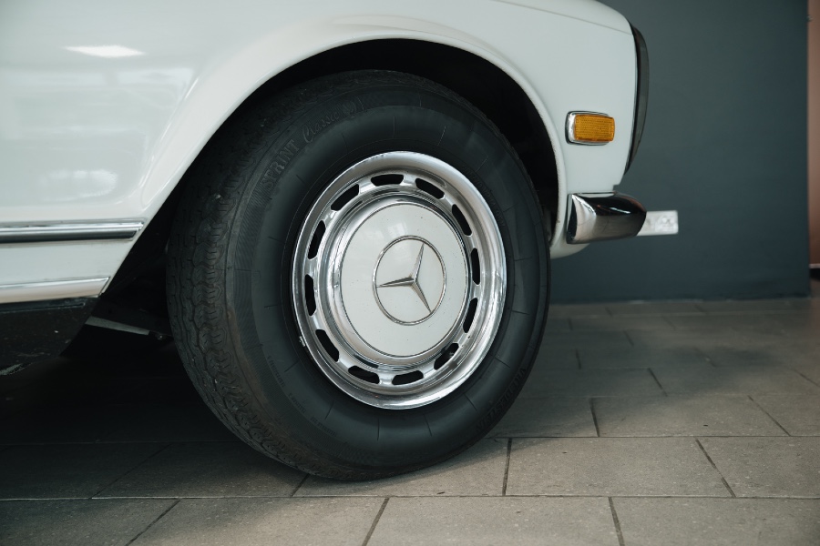 1970er Mercedes Benz SL-Klasse guter Zustand Baujahr BJ 07/1970