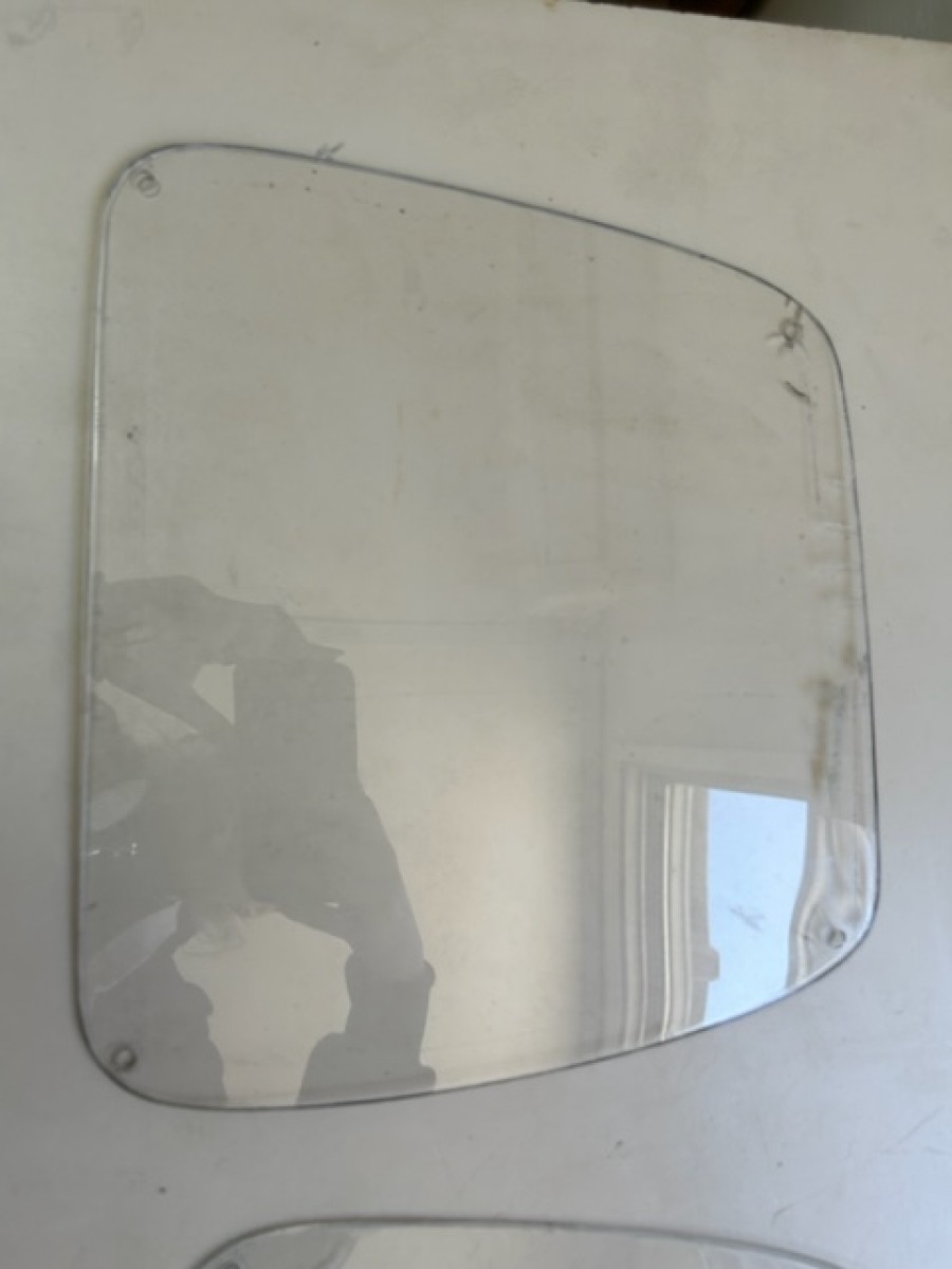 Für Ferrari Karosserieteile abzugeben Baujahr BJ -