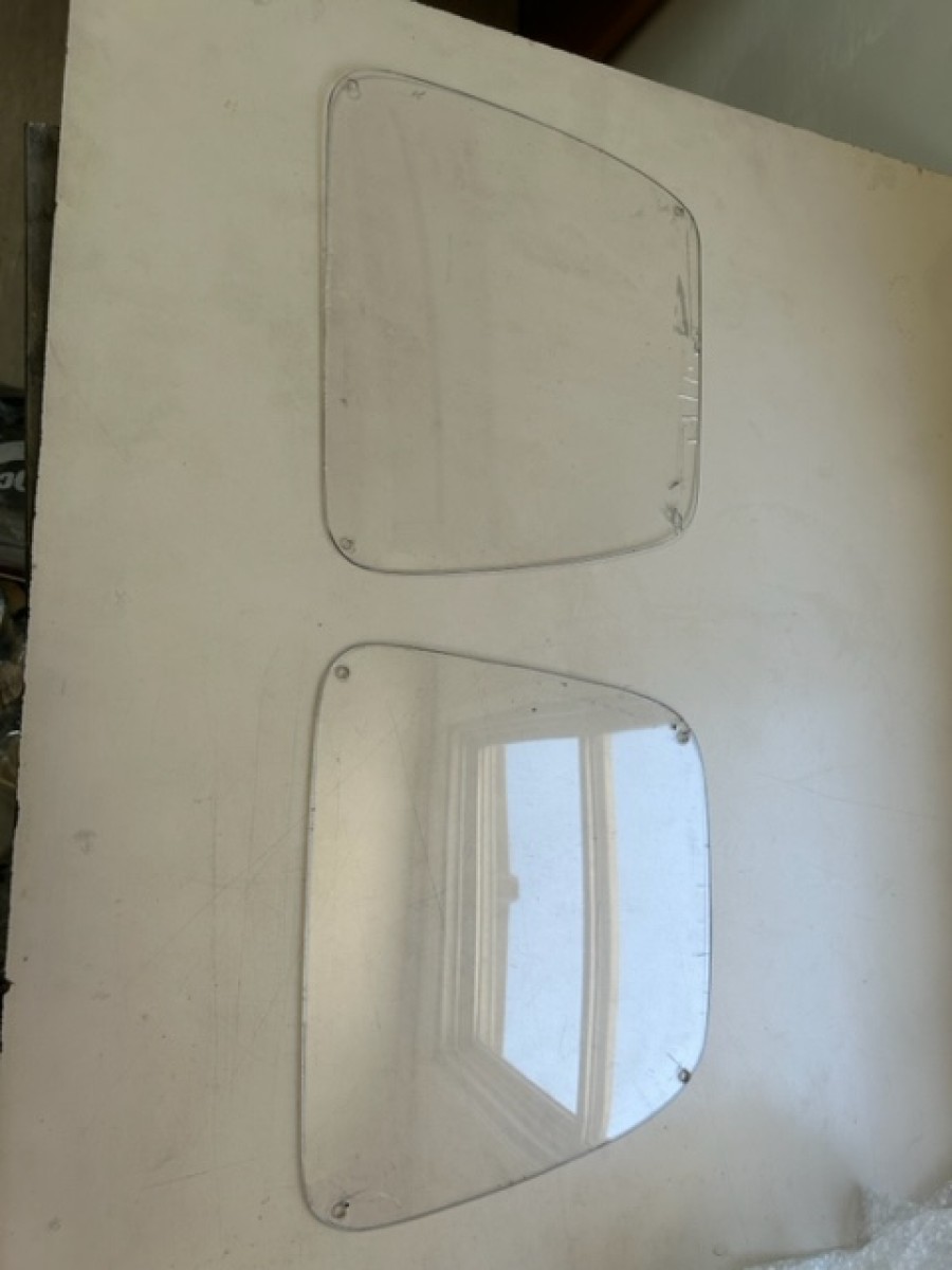 Für Ferrari Karosserieteile abzugeben Baujahr BJ -