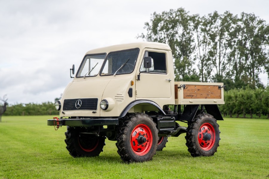Mercedes Benz Unimog 401 - Westfalia frog-eye cab Baujahr BJ 09/1955