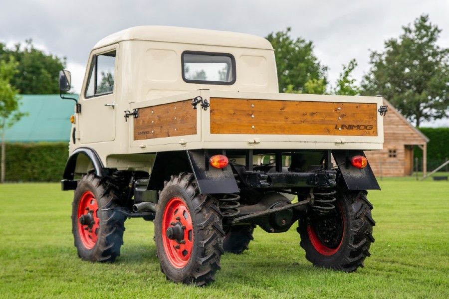 Mercedes Benz Unimog 401 - Westfalia frog-eye cab Baujahr BJ 09/1955