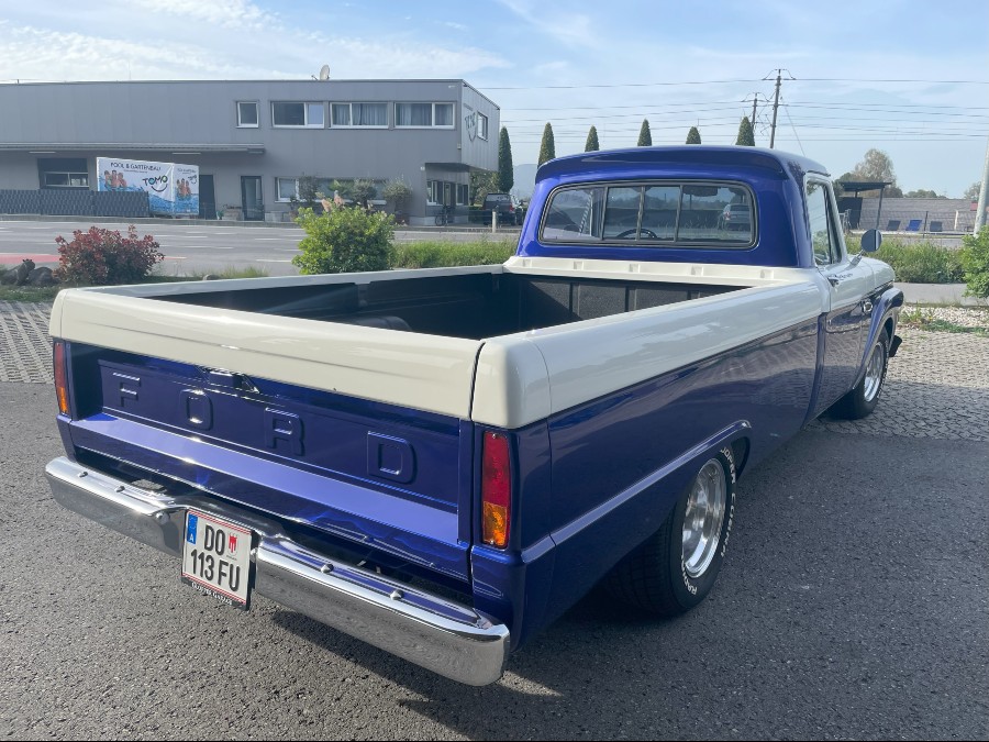 Ford F100 in gutem Zustand mit historischer Zulassung Baujahr BJ 07/1965