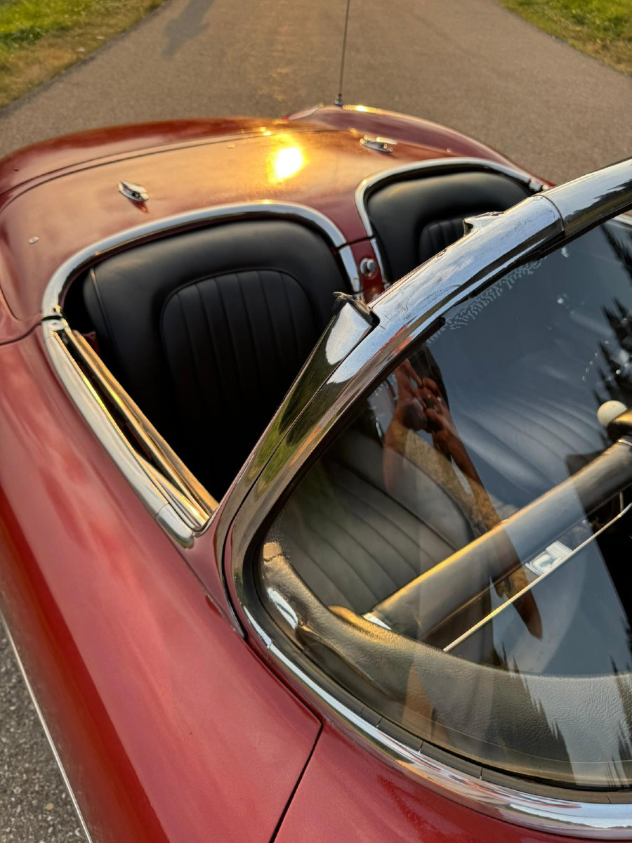 Top: Street Racer Chevrolet Corvette C1 Baujahr BJ 08/1959