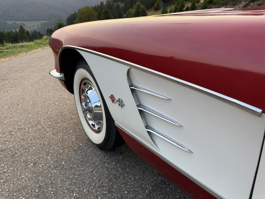 Top: Street Racer Chevrolet Corvette C1 Baujahr BJ 08/1959