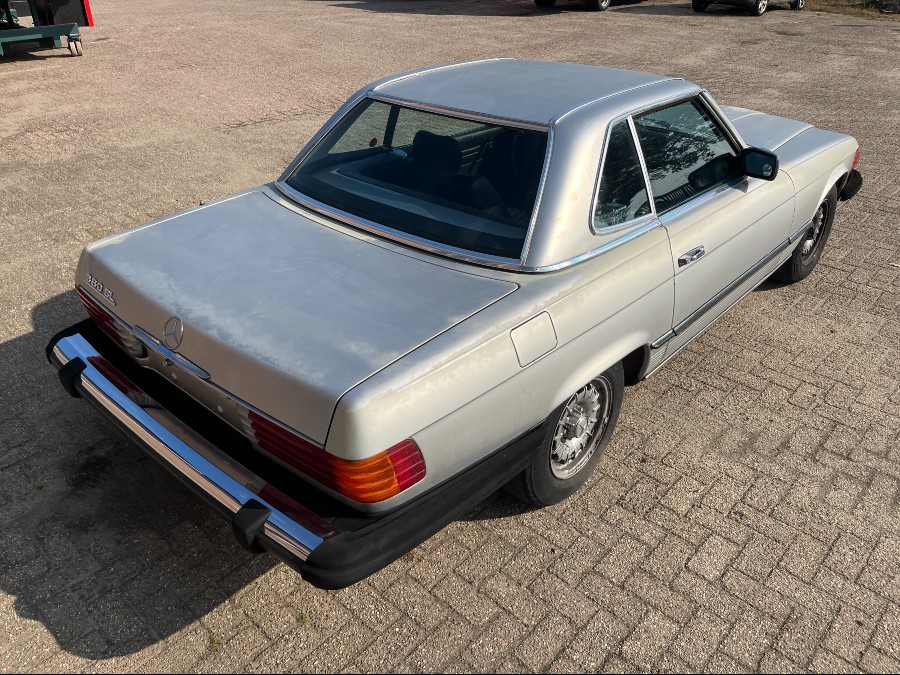Mercedes Benz SL-Klasse 380SL R107 steht zum Verkauf Baujahr BJ 01/1984