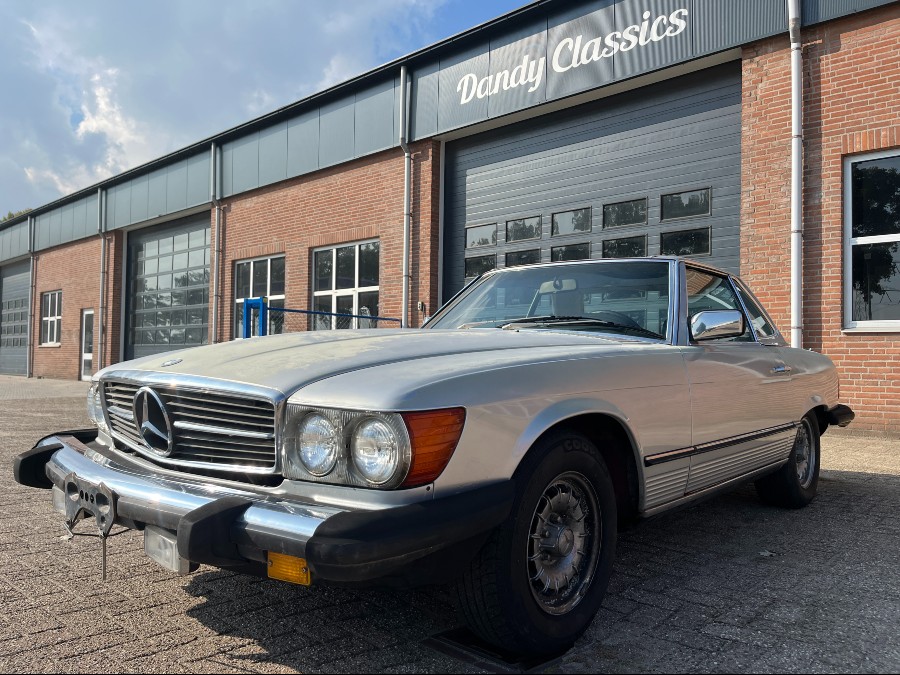 Mercedes Benz SL-Klasse 380SL R107 steht zum Verkauf Baujahr BJ 01/1984