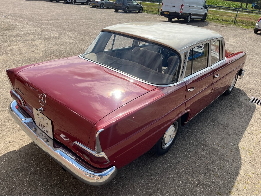 Mercedes Benz 220 b W111 Baujahr BJ 01/1964