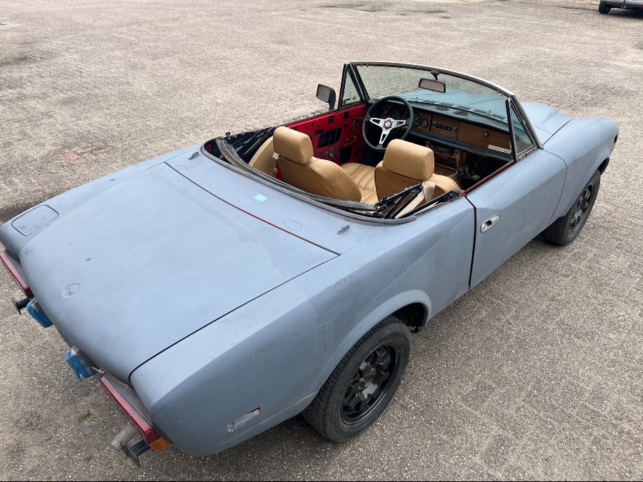 Fiat 124 Spider 2000 Unvollendetes Projekt Baujahr BJ 01/1982