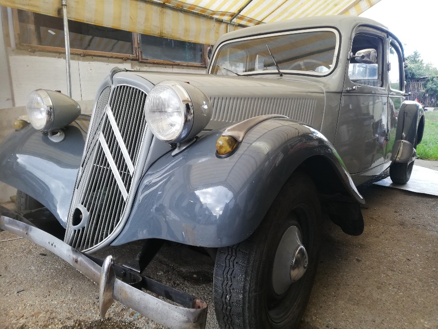 Citroën 11 CV Avant Légére gut erhalten im Angebot Baujahr BJ 07/1953