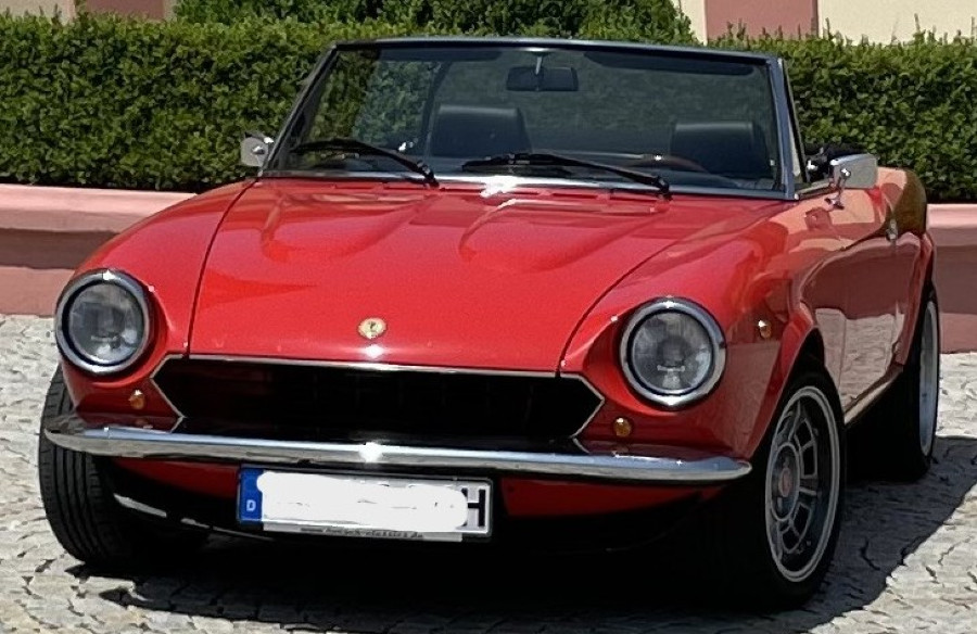 Fiat Spider 124 DSO Pininfarina Baujahr BJ 09/1983