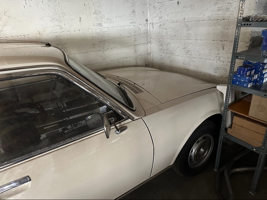 Peugeot 504 gut erhalten zu erwerben Baujahr BJ 06/1981