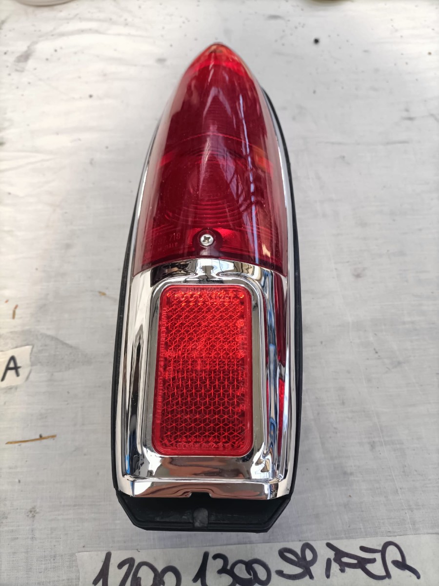 Karosserieteile für Fiat 1200 abzugeben Baujahr BJ -