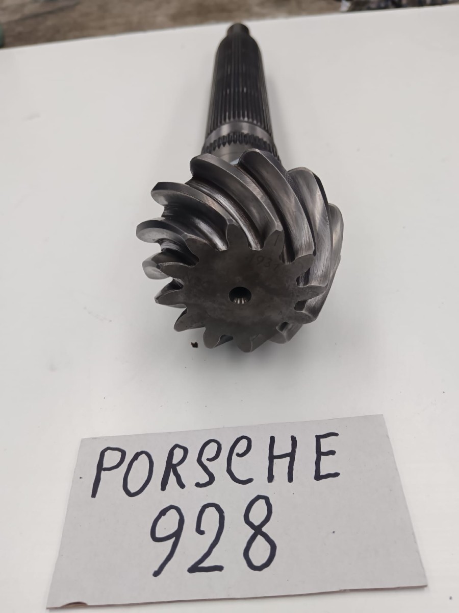 Getriebe für Porsche 928 zu verkaufen Baujahr BJ -